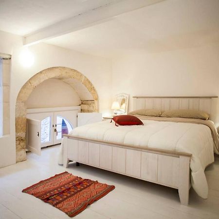 הוילה סירקוזה Charming House Ortigia מראה חיצוני תמונה